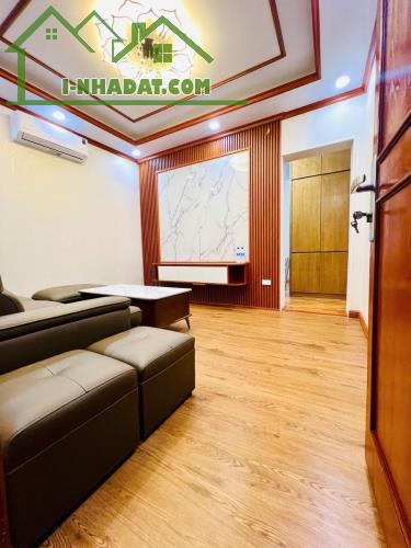 BÁN NHÀ TÂN TRIỀU – PHÂN LÔ – KINH DOANH – 5 TẦNG ĐẸP – GIÁ CHỈ 5.8 TỶ 	•