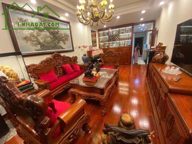 BÁN NHÀ HỒNG TIẾN, LONG BIÊN. DIỆN TÍCH: 75M2. GIÁ CHÀO, CHỈ NHỈNH HƠN 21 TỶ.