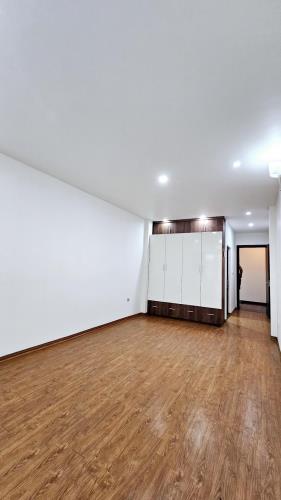 Bán nhà Kim quan Thượng 36 m2 5 tầng mt 3,3 m . Giá 6,4 tỉ - 2