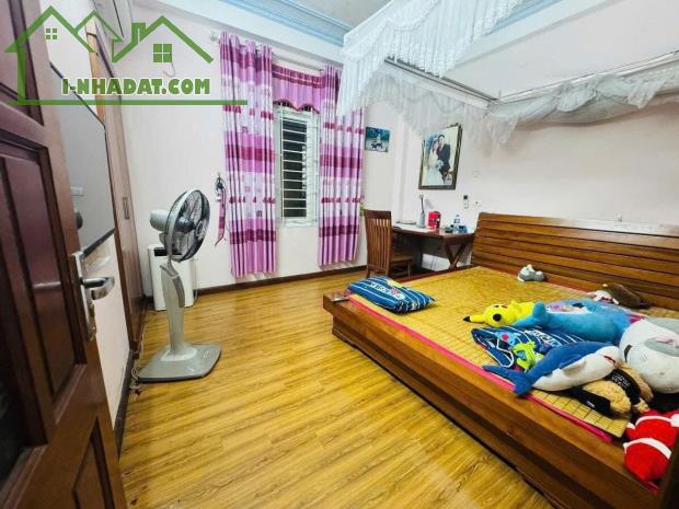 Không còn nhà Khương Đình rẻ hơn: Nhà 5T*50m2 MT 6m nở hậu đủ nội thất ở ngay gần ô tô - 2