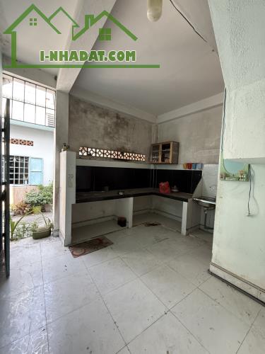 🏡🏡 CHỦ GỬI NHÀ 2 MẶT TIỀN HẺM TRƯỚC SAU 1 TRỆT 1 LỬNG 80 M² (4,6 × 19) 3 PHÒNG NGỦ - 3