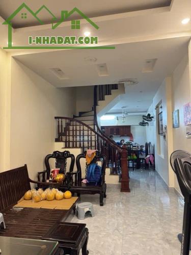 Bán nhà phố Trung Kính - Nhà dân xây tâm huyết còn rất mới - diện tích 60m2 - 1