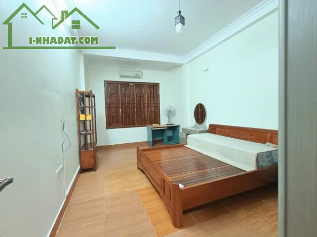 Bán nhà phố Trung Kính - Nhà dân xây tâm huyết còn rất mới - diện tích 60m2 - 3
