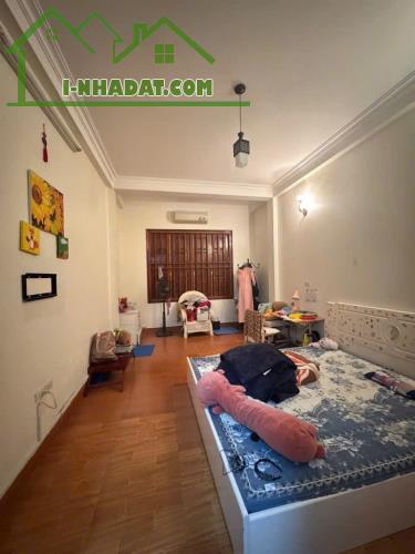 Bán nhà phố Trung Kính - Nhà dân xây tâm huyết còn rất mới - diện tích 60m2 - 5