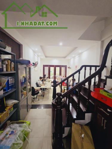 Bán nhà lô góc, khu phân lô, vỉa hè ô tô tránh phố Hoàng Quốc Việt, Cầu Giấy, 47m x 5T, - 4