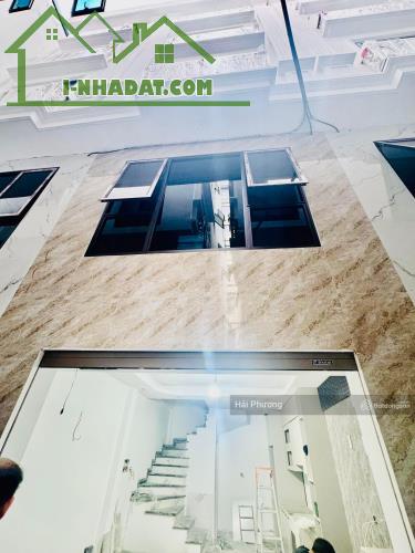 Nhà hiếm Trần Duy Hưng 8m ra ô tô tránh 25m ra mặt phố mới tinh 36m2 5T MT 5.8m ở cho thuê