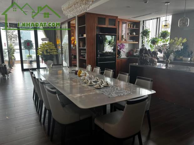 SIÊU PHẨM !!! MP VIP QUẬN HAI BÀ TRƯNG. - DT:151M2 X 11T X 6.6M.MT + - 2