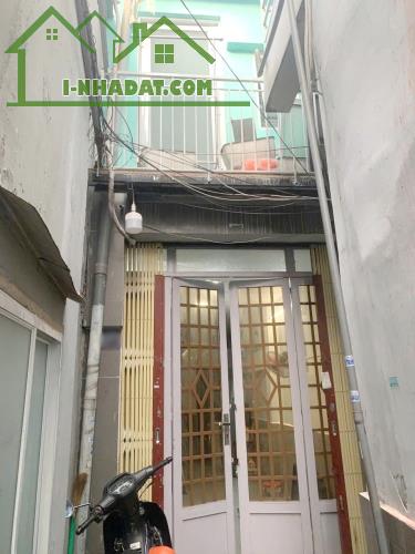 Cho thuê NNC trệt, lầu Phường 4 Quận 8. Giá 5 triệu