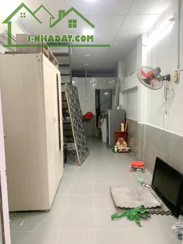 Cho thuê NNC trệt, lầu Phường 4 Quận 8. Giá 5 triệu - 1