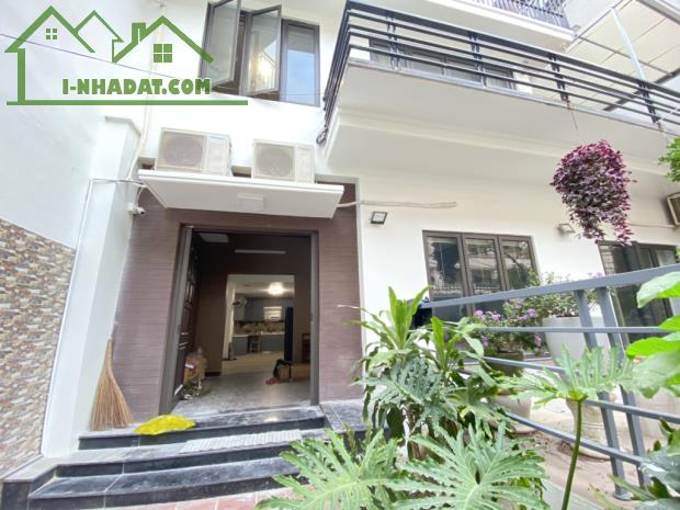 Siêu hiếm tạ quang bửu bán nhà tập thể vip như thổ cư 240M ô tô lùi cửa hai bà trưng - 2