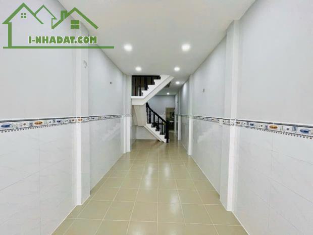 Hẻm Xe Hơi - Đã Hoàn Công , DT 45M2,4 Tầng  Đúc Với 6PN,6WC - Lê Văn Sỹ - QUẬN 3 - 1