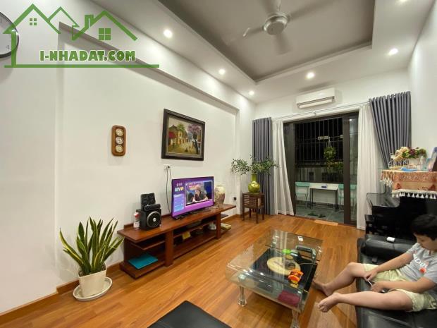 Bán nhà Âu Cơ, mới xây, đẹp long lanh, 40m2, 7.5 tỷ - 2
