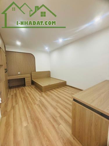 Bán tòa VP mặt phố Tây Sơn, 103m2, 9 tầng 1 hầm thang máy, mặt tiền 6m, nhỉnh 55 tỷ, KD - 1