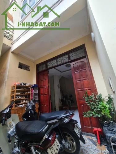 BÁN NHÀ BẠCH MAI, NGÕ NÔNG GẦN PHỐ, DÂN XÂY, 41M2 GIÁ CHỈ 8,5 TỶ RẺ NHẤT