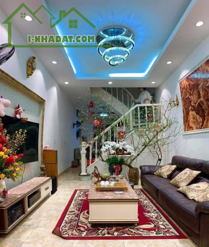 Chỉ Hơn 10 Tỷ Có Nhà Phố Trương Định, 85m2 Ô Tô Trong Nhà, 30m Ra Mặt Phố - 1