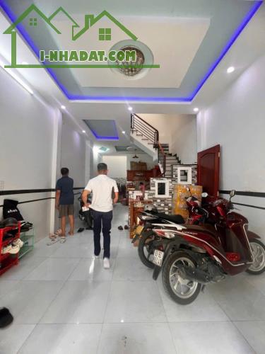 💝Nhà 3 tầng đường THẠNH LỘC 12, phường THẠNH LỘC, Q12, DT 52m2(4.3mx12m)💲4.45tỷ ✅ Nhà 3 - 2