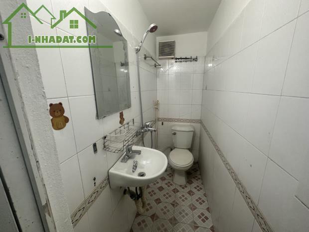 Lý Nam Đế NGÕ NÔNG THẲNG, MẶT TIỀN RỘNG – 5 tầng 22m chỉ 5.9 tỷ - GẦN Ô TÔ - 3