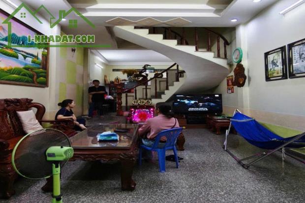Bán nhà hẻm xe hơi, Thạch Lam, Tân Phú, 56 m² (4m x 14m), 4 tầng - Giá 8.69 tỷ TL