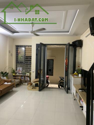 Bán nhà thanh xuân, gần phố oto 40M, 9 tỷ