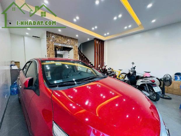 Siêu phẩm nhà mặt phố kinh doanh dòng tiền ổn định ở sướng lắm ý