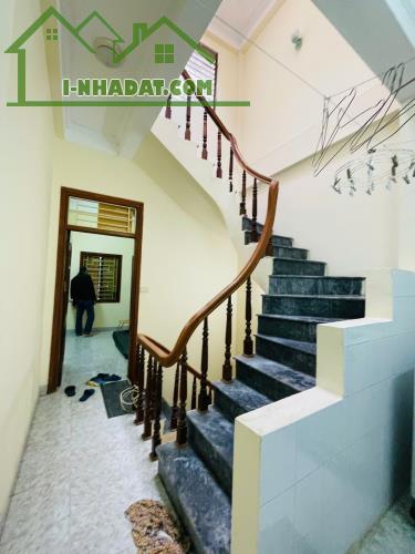 Siêu Phẩm! Quan Hoa,Oto đỗ cửa,Phân Lô,DT: 42m2 x 4Tầng,Giá:9.98tỷ Cầu Giấy - 2