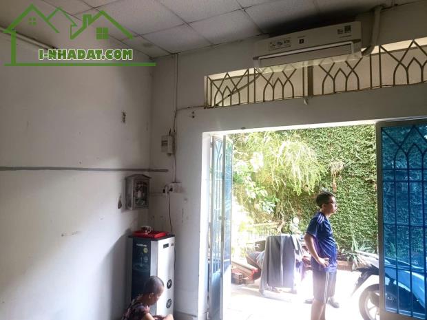 Nhà giảm sâu 210tr, Quận 9, Diện Tích 59m2, 2 tầng, 2 phòng ngủ chỉ 2.98ty - 4