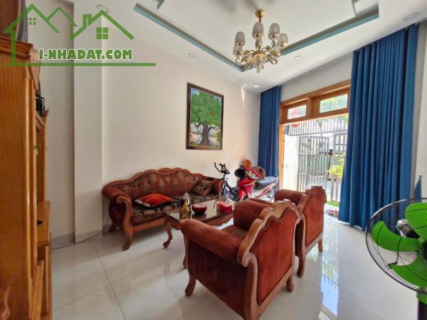 BÁN NHÀ QUẬN 9,NHÀ 3TẦNG DT66M,NGAY GẦN VINHOME,ĐƯỜNG XE TẢI TRÁNH,CHỈ HƠN 5TỶ TL - 2