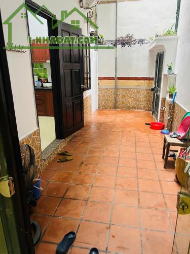 Cho thuê nhà ngõ 188 Khương Đình, 5 tầng x 58m2, 6 ngủ, 16 Triệu KD onl, VP, ở hộ gđ, 25m - 4