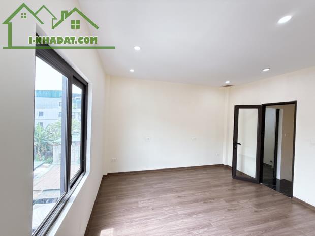 BÁN NHÀ 521 TRƯƠNG ĐỊNH – 37M², 5 TẦNG – GẦN Ô TÔ – FULL NỘI THẤT CAO CẤP – GIÁ 6.1 TỶ - 2