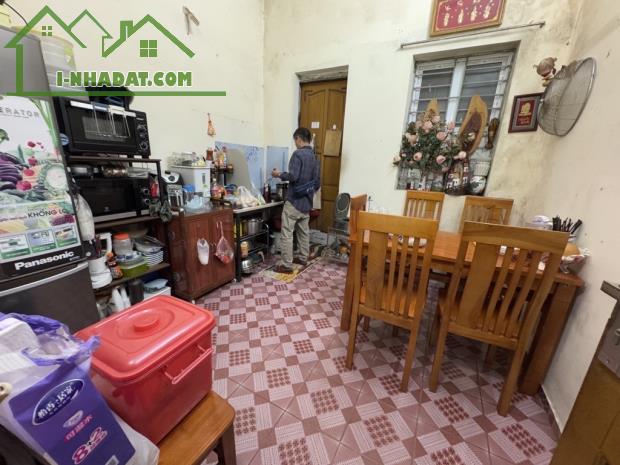 HIẾM : BÁN NHÀ DT 59M2-PHỐ THÁI HÀ -TT ĐỐNG ĐA-GIÁ CHỈ 13.5 TỶ - 1