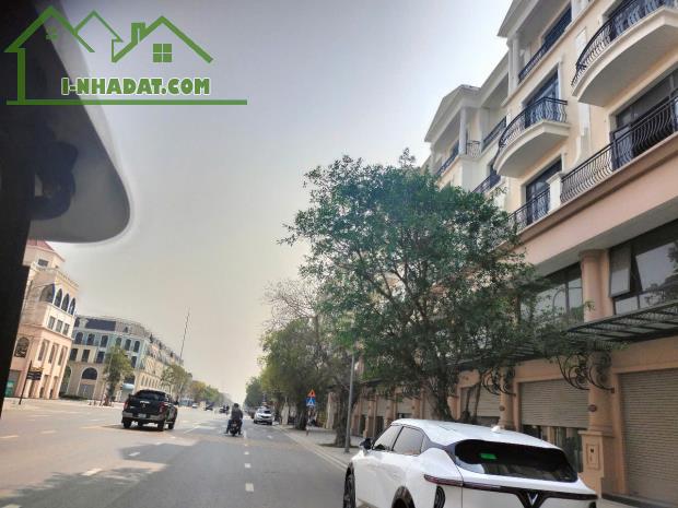 Bán căn LK khu Vịnh Tây 5 DT 70m² giá 8.8 tỷ hỗ trợ 0% lãi suất trong 30 tháng tại Vin 3 - 2