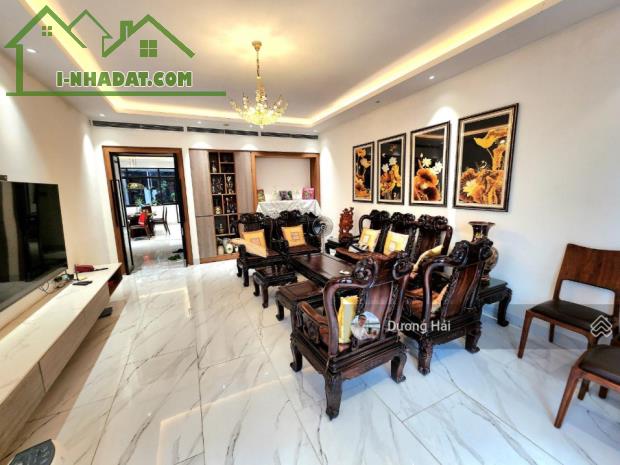 Bán nhà Phường Trung Hoà Cầu Giấy - 106m Phân Lô Ô Tô Văn Phòng Ở Ngay Ô Chờ Thang Máy