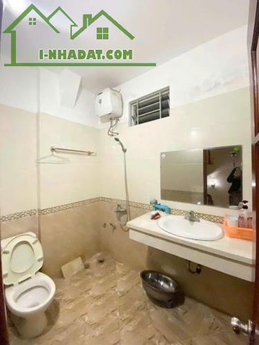 Bán nhà riêng Phố Trương Định, đầu Bạch Mai, Minh Khai - sát oto - 30m x 5 Tầng - Nhà đẹp - 4