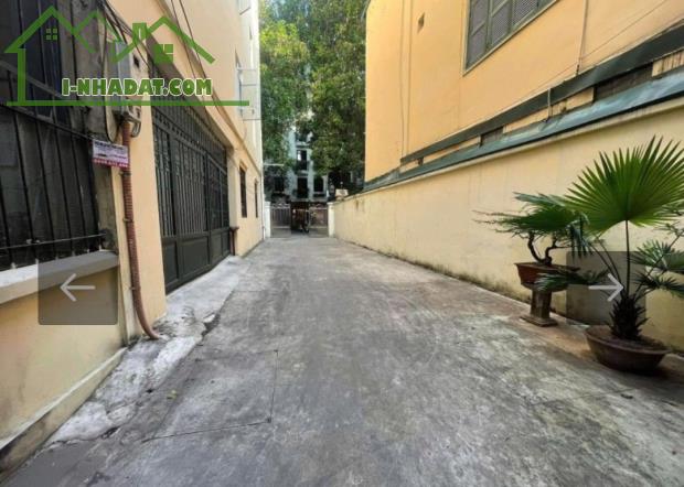 PHÂN LÔ SIÊU VIP QUẬN BA ĐÌNH, NGÕ THÔNG, 2 THOÁNG, Ô TÔ, THANG MÁY, Ở NGAY.