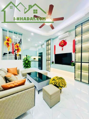 BÁN NHÀ TRẦN ĐẠI NGHĨA, 42M, 5T, ÔTÔ TRÁNH, ĐỖ 24/7, LÔ GÓC, NGÕ THÔNG KINH DOANH, 9.9TỶ - 3
