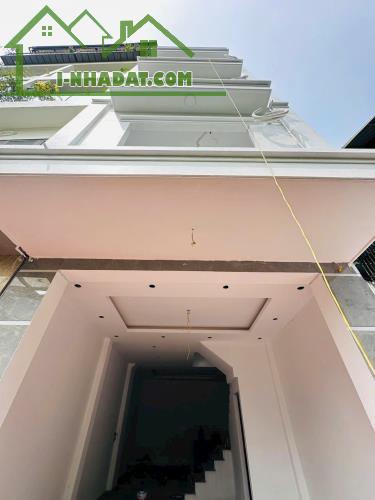 Bán nhà phố Cổ Linh - gần phố - diện tích rộng - ô chờ thang máy - hơn 6 tỷ - 2