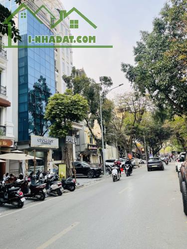 TÒA NHÀ MẶT PHỐ PHÙNG HƯNG, HOÀN KIẾM, 110M,6TẦNG,MT10M, LÔ GÓC 3 THOÁNG, THANG MÁY