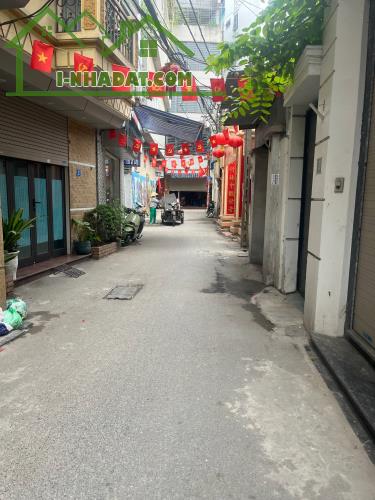 xuân la  ngõ 3m,nhà 6 tầng,dt 45m ,mặt tiền 4m. giá 7  tỷ,