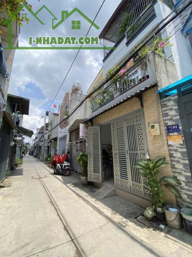 Hàng Thơm nhà Đ số 9 BHH gần AEON Tân Phú 44m2 hẻm 5m thông 2 Tâng Nhỉnh 3 ty