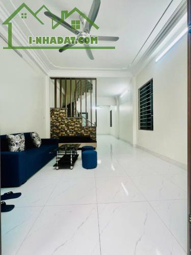 CỰC HIẾM PHỐ MINH KHAI_41M2_4 TẦNG_LÔ GÓC 3 THOÁNG_GIÁ 6.15 TỶ