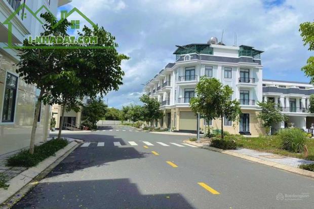 Gia đình có 2 nền đất Block H trong khu thắng lợi central hill diện tích ngang 8m tổng 232
