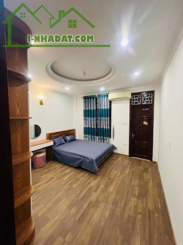 Bán nhà phố Đại La - gần trường ĐH Kinh tế ,dân trí cao , dt 36M giá 7.2 tỷ SĐ nở hậu - 2