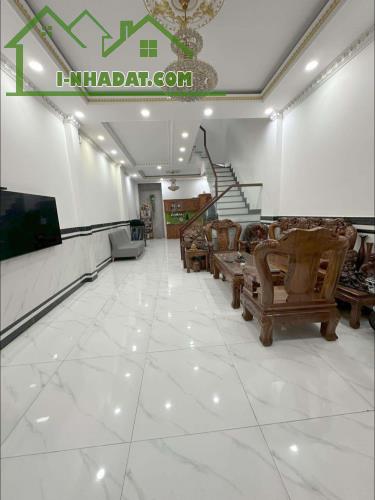 Bán Nhà Hiệp Bình Phước,Hẻm Xe Hơi,2 Tầng 95M2 Chỉ 6,3 Tỷ