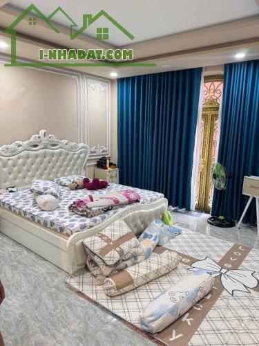 Bán nhà VĂN CAO - VỊ TRÍ KINH DOANH ĐỈNH CAO - 45m2, 5 tầng, 17.5 tỷ - 3