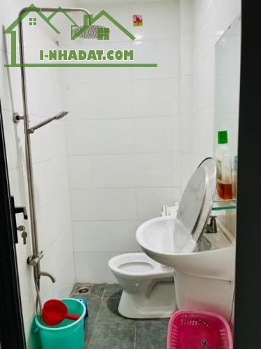 Nhà Mmới 2 Tầng - trần văn ơn - Gía 6.x tỷ - 4