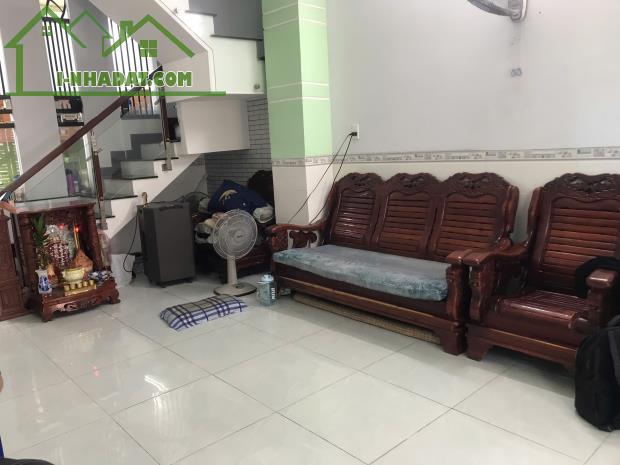 4812 – Bán nhà HXH Nguyễn Văn Quá Q12, 54m2 ngang 4m, 2 tầng 2PN, sổ riêng, CHỈ 4 tỷ TL - 4