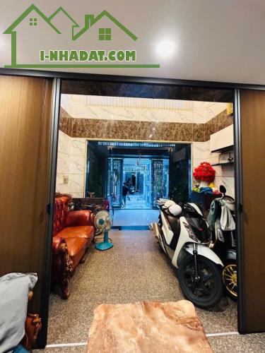 BÁN NHÀ 5 TẦNG ĐẸP – ĐƯỜNG LÊ VĂN LƯƠNG, QUẬN 7 – GIÁ CHỈ 11.6 TỶ. LH 0938827657 MS TUYỀN