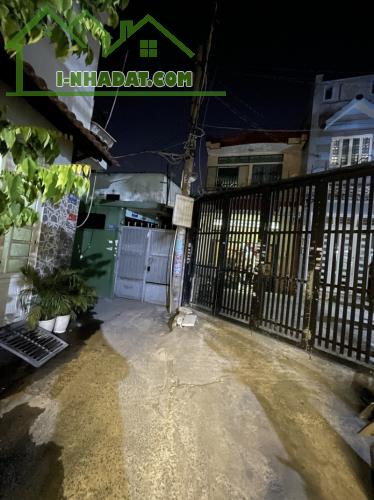 65M2 NỞ HẬU PHẠM VĂN CHIÊU-GÒ VẤP SÂN CHUNG 40m2 GIÁ CHỈ 4.7 TỶ CÁCH10m HẺM Ô TÔ