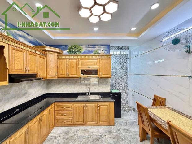 SIÊU PHẨM CỰC ĐẸP FULL NỘI THẤT XỊN XÒ-TRƯỜNG CHINH TÂN BÌNH-5 TẦNG-XE HƠI NGỦ TRONG NHÀ - 3