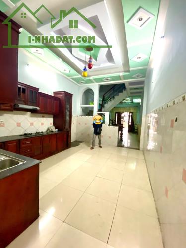 BÁN NHÀ RIÊNG MẶT TIỀN - TRUNG MỸ TÂY - 88M2 - 5 TẦNG - 5PN - 8 ĐỒNG - QUẬN 12 - 4